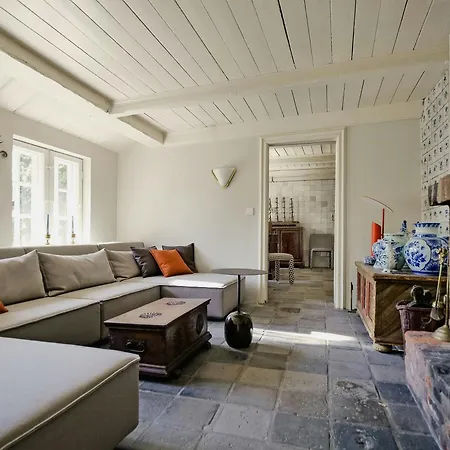 Captain's House With Modern Details On Sylt Island 아르츠섬