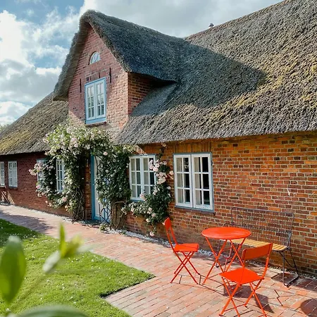 Captain's House With Modern Details On Sylt Island 펜션 *